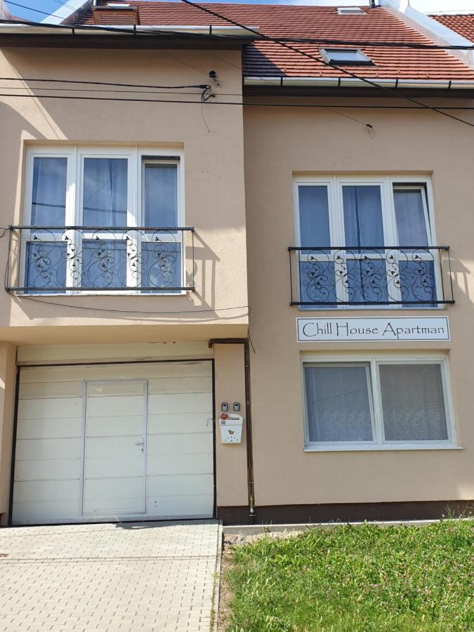 Chill House Apartman Eger Esterno foto